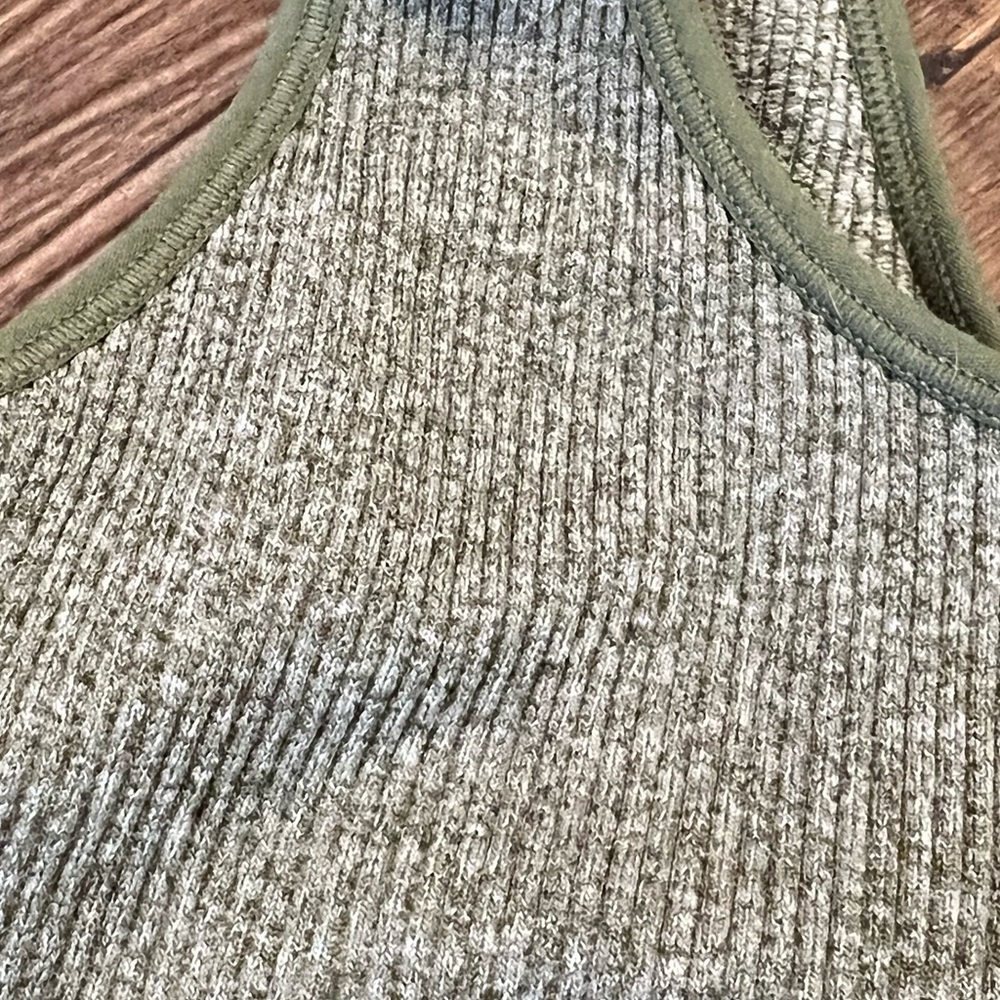 Aerie ribbed sports bra womens size small moss green with darker piping spandex - Picture 4 of 4
